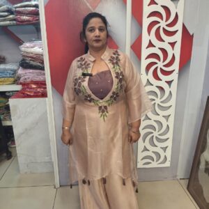 Busti Organza Suit